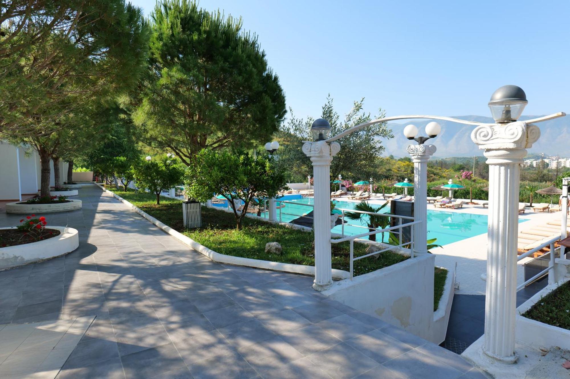 Edva Resort Radhimë المظهر الخارجي الصورة