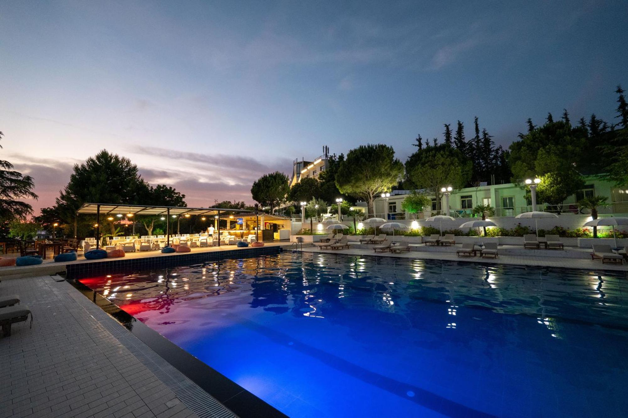 Edva Resort Radhimë المظهر الخارجي الصورة