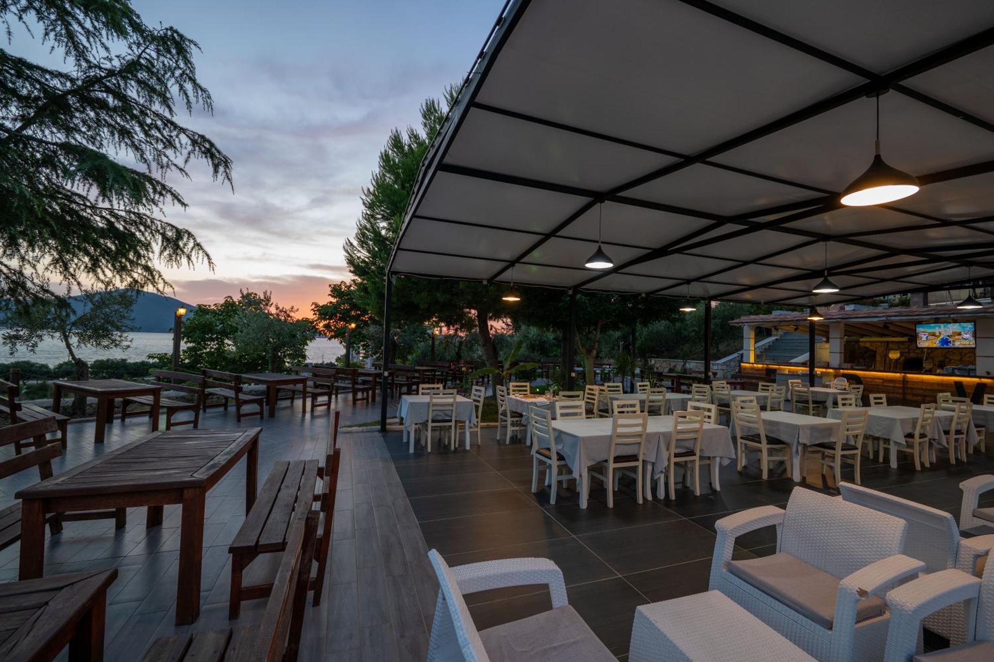 Edva Resort Radhimë المظهر الخارجي الصورة