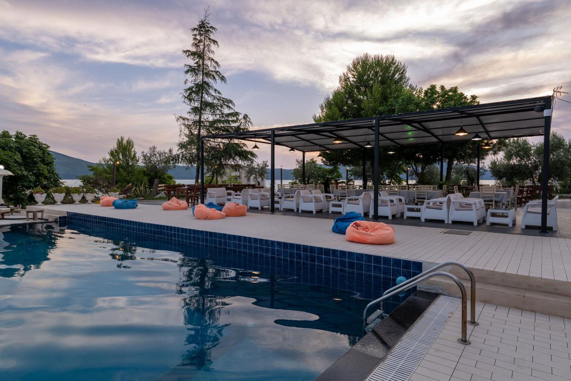 Edva Resort Radhimë المظهر الخارجي الصورة