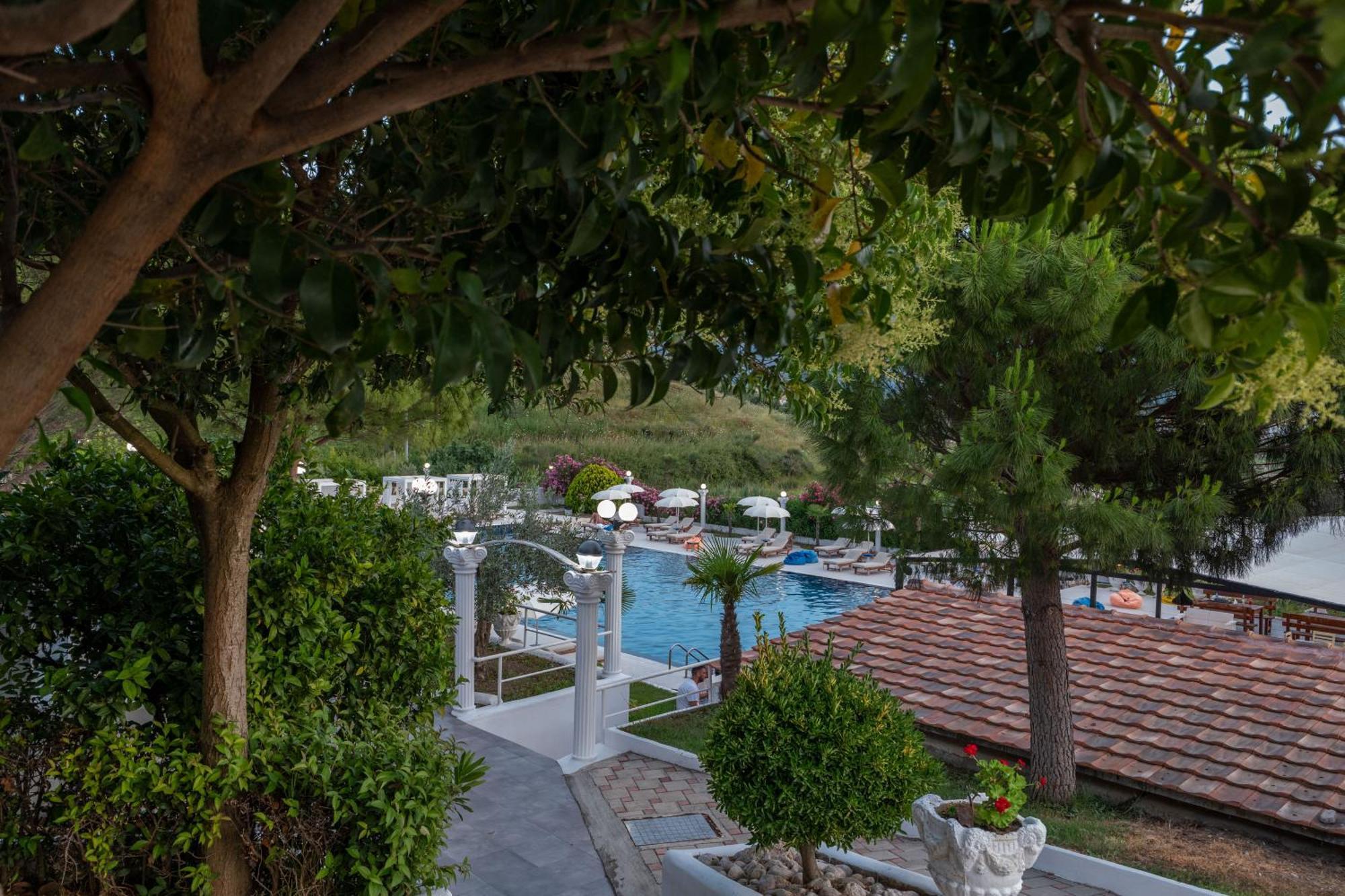 Edva Resort Radhimë المظهر الخارجي الصورة