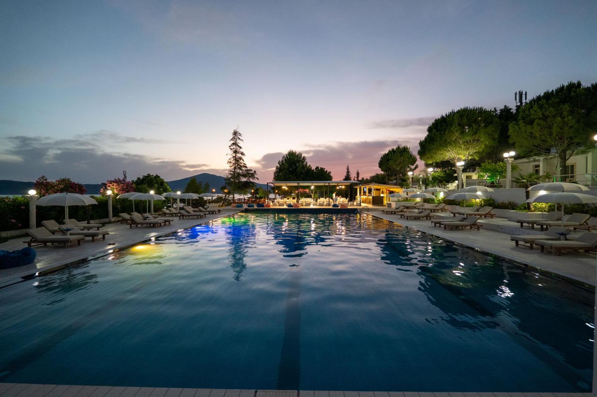 Edva Resort Radhimë المظهر الخارجي الصورة