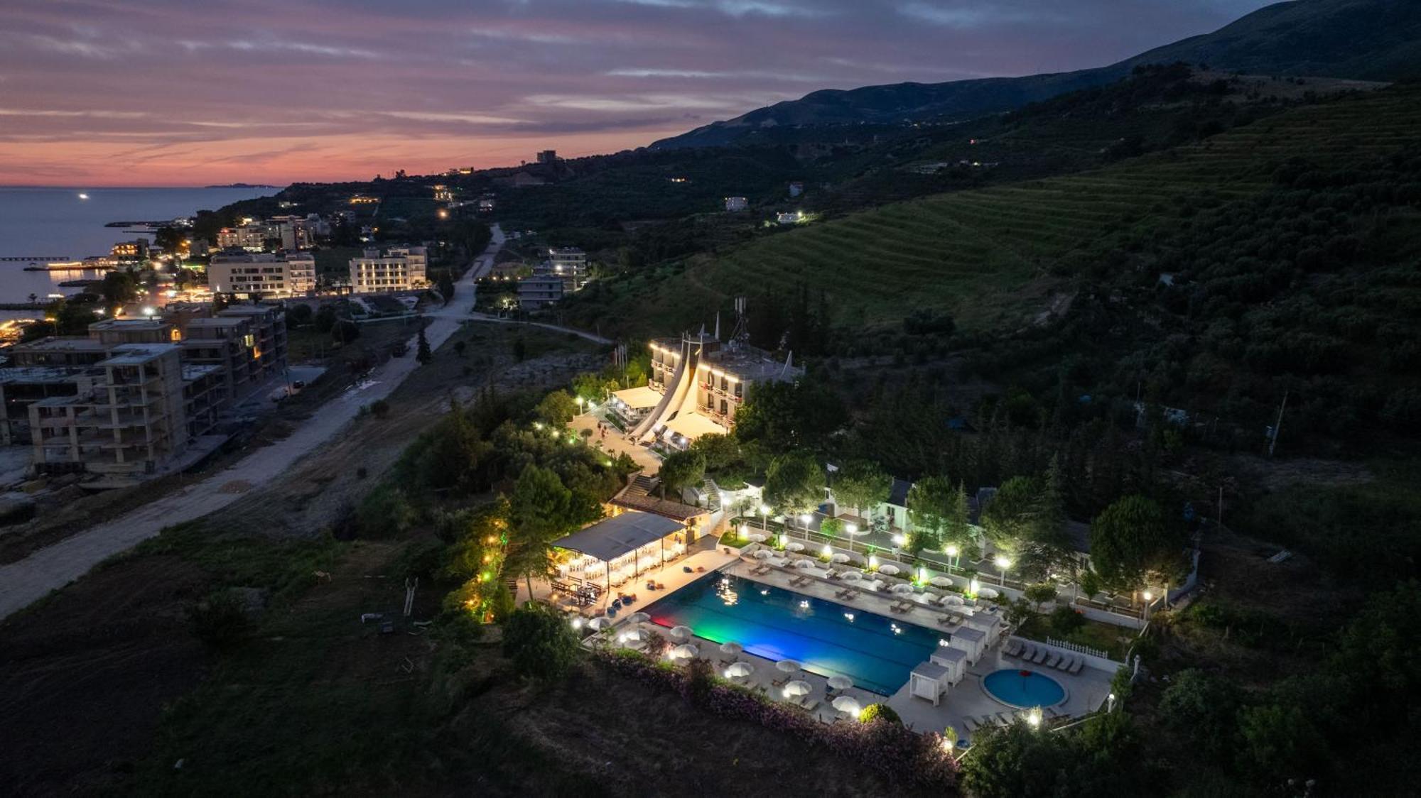 Edva Resort Radhimë المظهر الخارجي الصورة