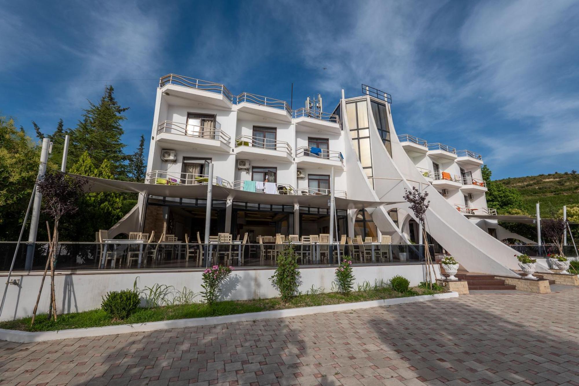 Edva Resort Radhimë المظهر الخارجي الصورة